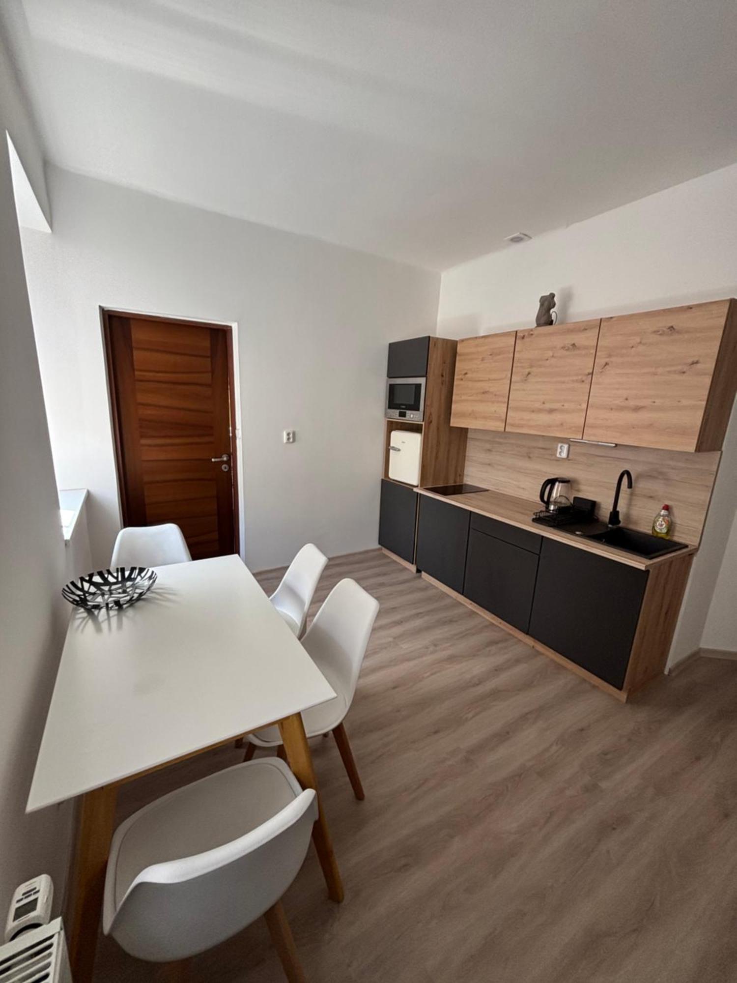 Apartman Orli Hnizdo Liberec Exteriör bild